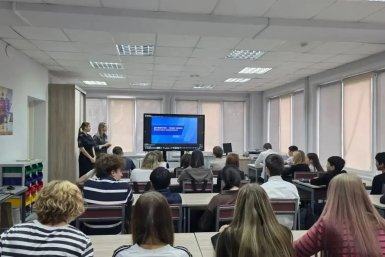 ВТБ: более 600 красноярских подростков научили распознавать уловки мошенников Пресс-служба ВТБ